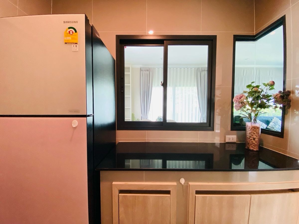 For SaleHouseLadkrabang, Suwannaphum Airport : Beautiful detached house for sale, ready to stay at the Saran Siri Ramkhamhaeng project, good condition, perfect function With a private office Suitable for modern families ✨