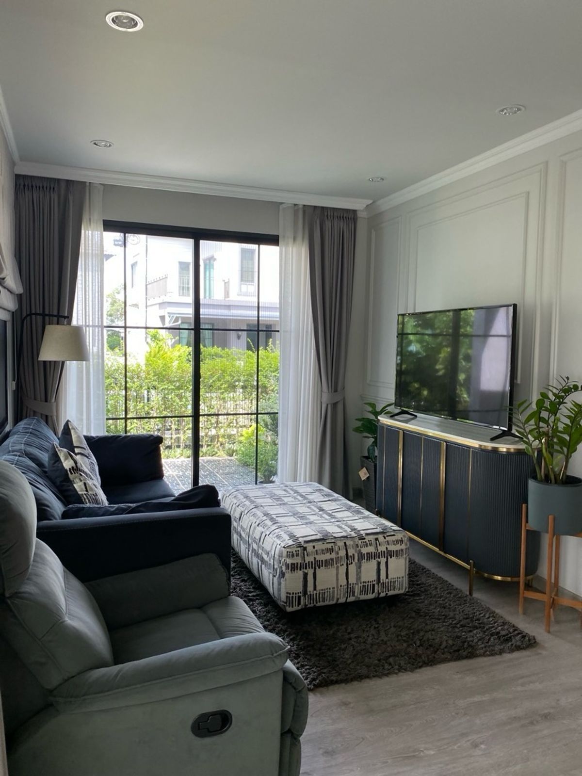 For SaleHouseLadkrabang, Suwannaphum Airport : Beautiful detached house for sale, ready to stay at the Saran Siri Ramkhamhaeng project, good condition, perfect function With a private office Suitable for modern families ✨