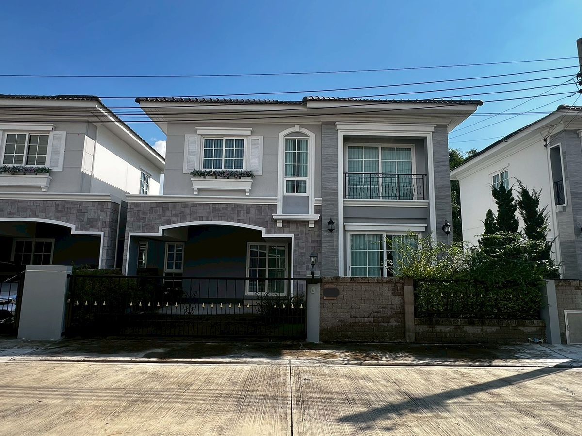 For RentHouseChaengwatana, Muangthong : can add more furniture , 4-bedroom house with a first-floor room. Great location in Muang Thong Thani, 5 mins to the expressway.