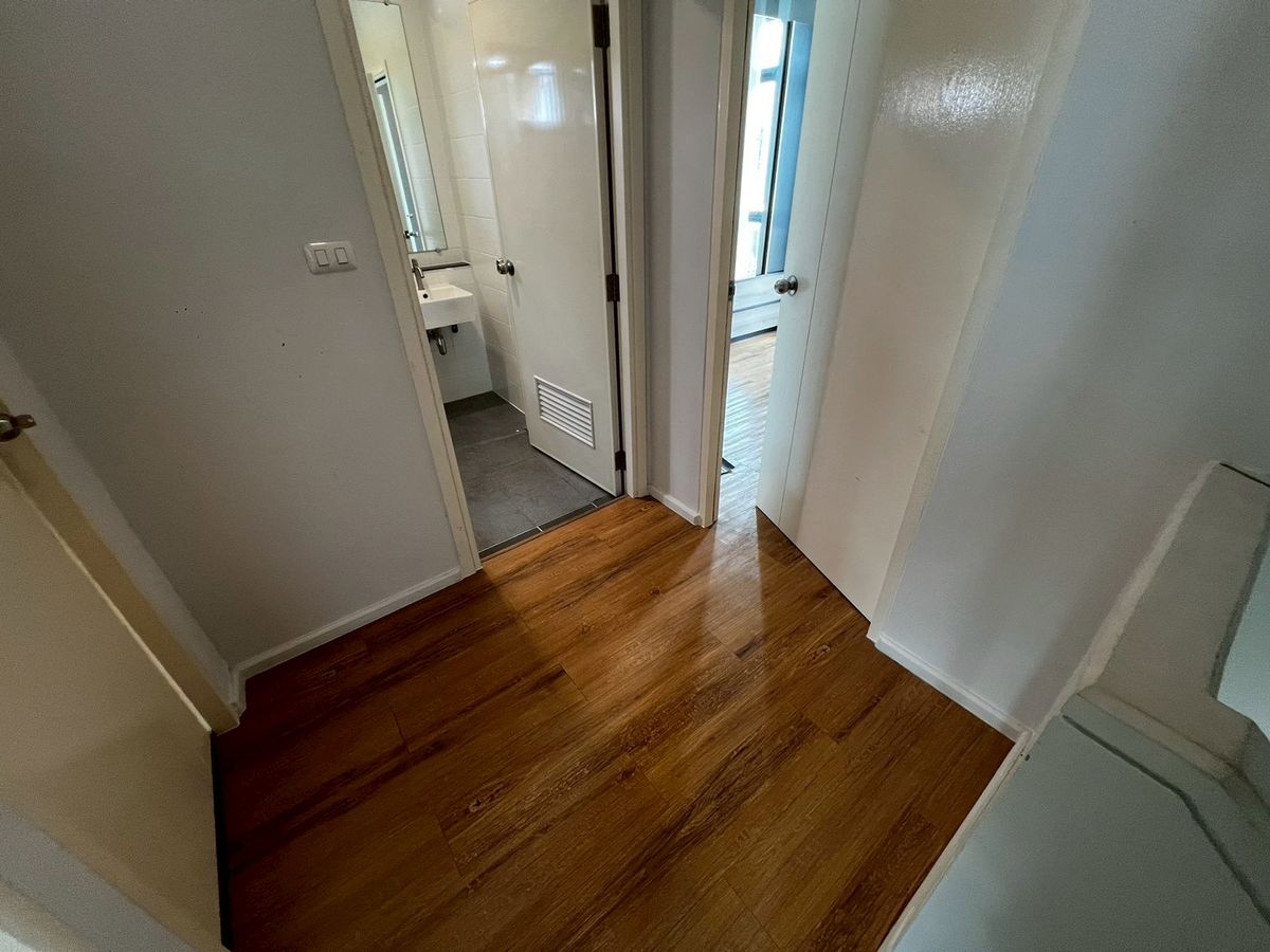 For RentTownhomeVipawadee, Don Mueang, Lak Si : Beautifully townhome near Don Mueang airport with stargazing seating, fully furnished, ready to move in.