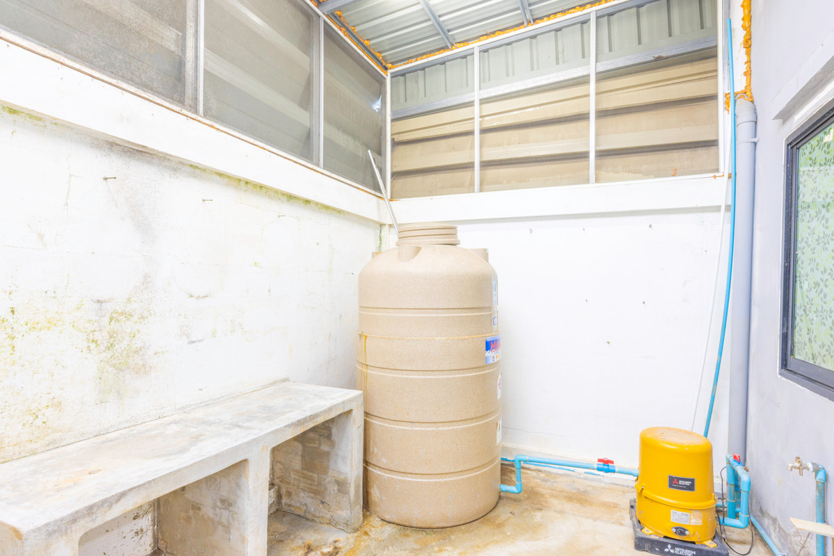 ขายอาคารพาณิชย์เชียงใหม่ : 📣 (ขาย) อาคารพาณิชย์ 3ชั้นครึ่ง ติดโรงเรียนมงฟอร์ต วิทยาลัย 🏢 *(มีที่จอดรถ)*