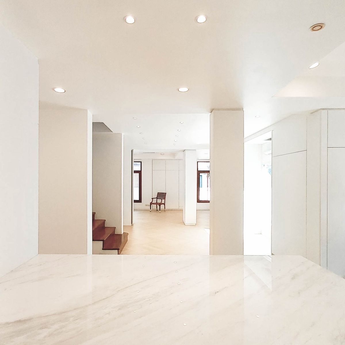 ให้เช่าบ้านเลียบทางด่วนรามอินทรา : 🏡 ให้เช่าบ้านเดี่ยวหรู Sirithawara Village รามอินทรา – รีโนเวทใหม่ทั้งหลัง ใกล้ Crystal Park  ให้เช่าบ้านเดี่ยวสุดพิเศษ โครงการคุณภาพ Sirithawara Village 📍ทำเลศักยภาพใจกลางย่านรามอินทรา – ใกล้ Crystal Park และทางด่วน!