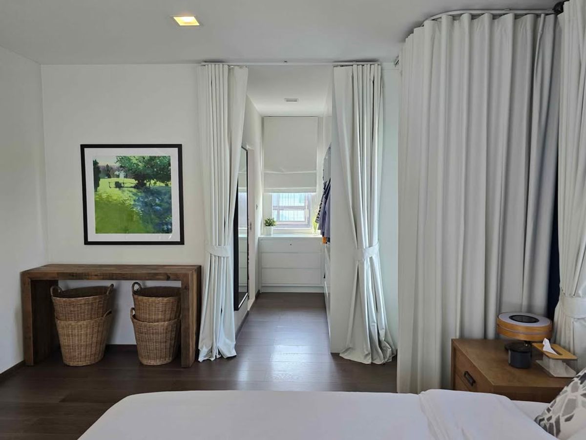 For RentHouseBangna, Bearing, Lasalle : K-6429 Urgent rent! Detached house, Manthana Bangna, Km. 7, ready to live with a Jacuzzi. Near Mega Bangna