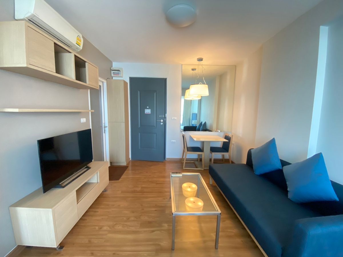 ให้เช่าคอนโดพระราม 9 เพชรบุรีตัดใหม่ RCA :  🏡 ให้เช่า I-biza Residence คอนโดหรูใจกลาง RCA — อยู่เองก็สบาย ใกล้ MRT 🚇