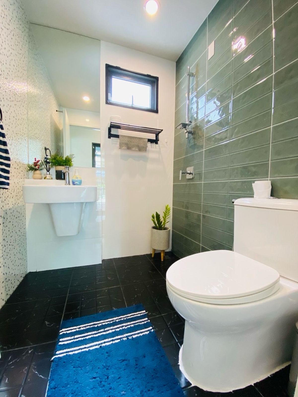 For SaleHouseLadkrabang, Suwannaphum Airport : Beautiful detached house for sale, ready to stay at the Saran Siri Ramkhamhaeng project, good condition, perfect function With a private office Suitable for modern families ✨