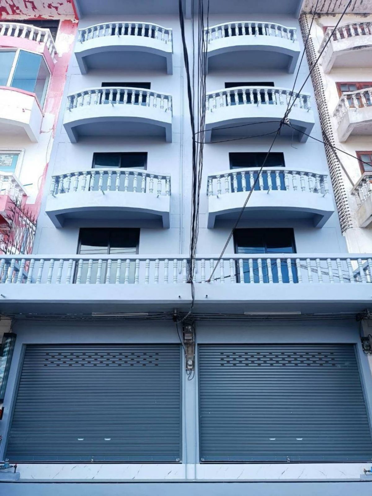 For RentShop HouseSamut Prakan,Samrong : Rent a commercial building in Thepharak Zone, near Sin Medical Hospital, Thepharak only 2 minutes.