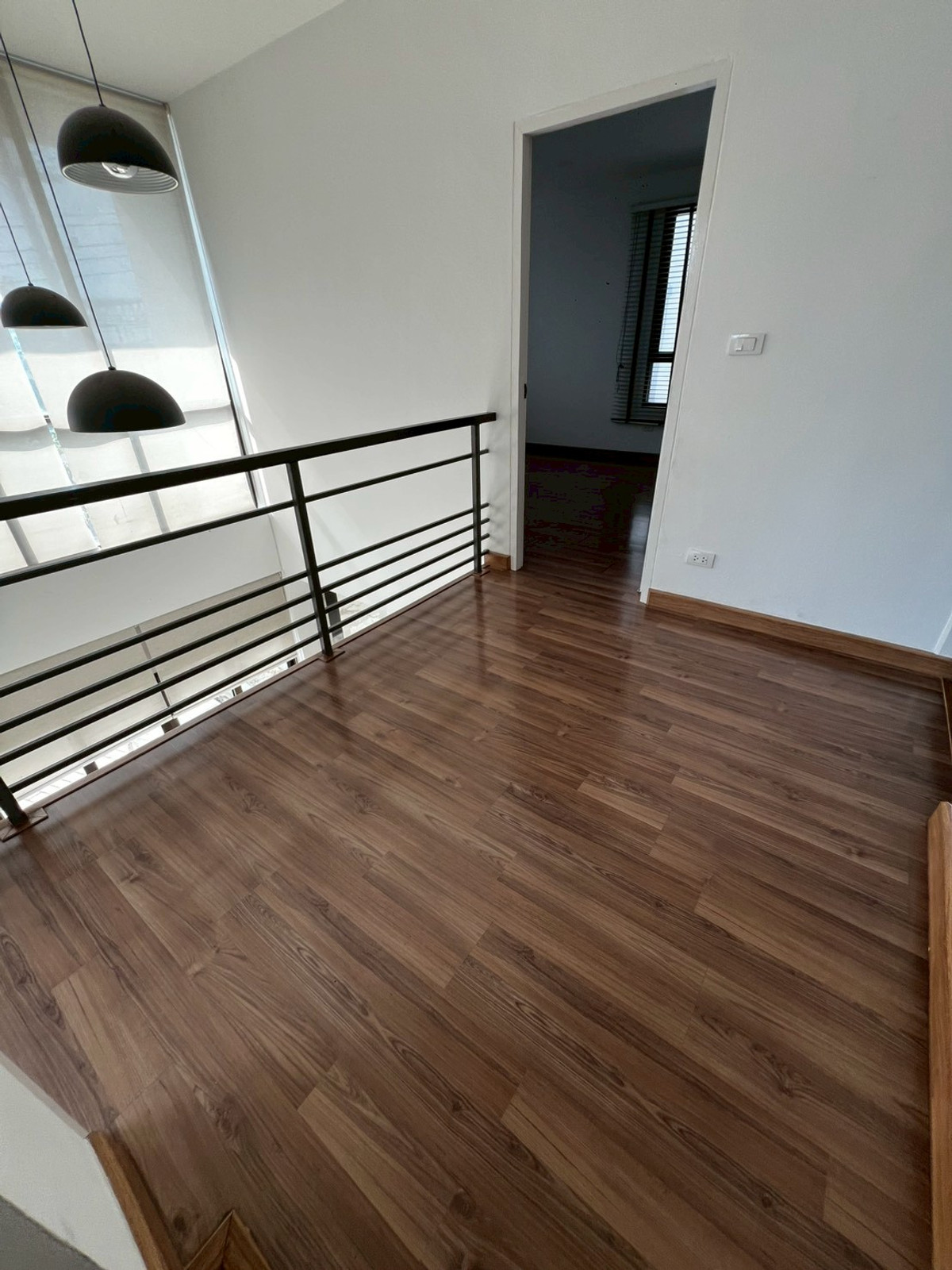 For RentHouseNonthaburi, Bang Yai, Bangbuathong : house can make office and company registration with 9-meter frontage, located on Ratchaphruek Road. 5 bedrooms