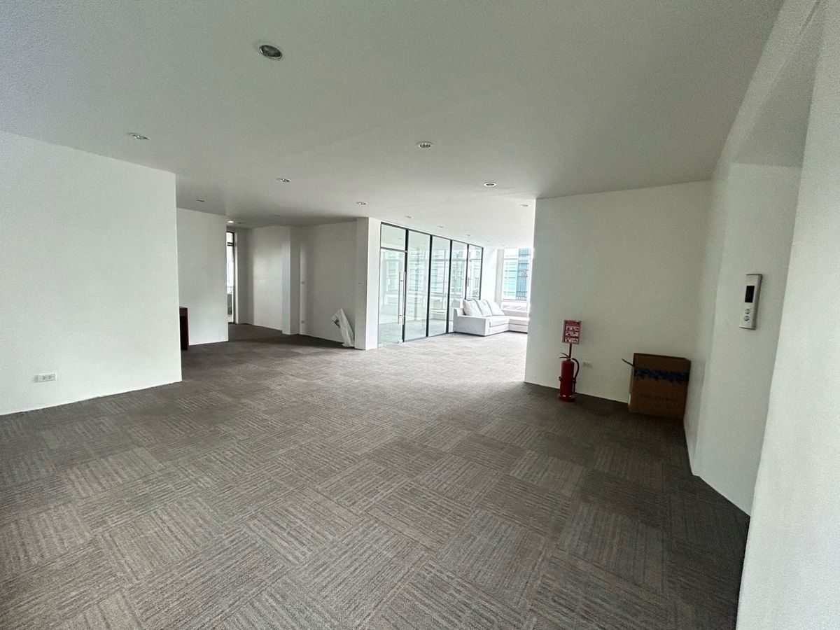 ให้เช่าทาวน์โฮมเกษตร นวมินทร์ ลาดปลาเค้า : Four floors, suitable for one or two unit
