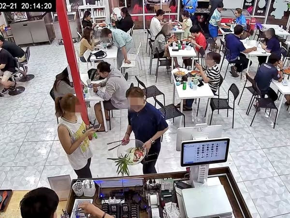 เซ้งร้านค้า/ตลาดนัดพัทยา บางแสน ชลบุรี สัตหีบ : เซ้งด่วนร้านหมาล่าเจ้าดัง หลังเซ็นทรัล ชลบุรี ติดริมถนนใหญ่ ห้องหัวมุม 2 ห้อง