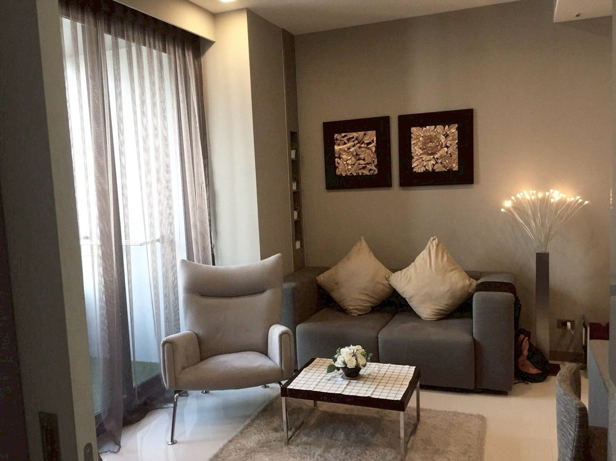 ให้เช่าคอนโดสีลม ศาลาแดง บางรัก : คอนโดหรูใจกลางสีลม | Pet-Friendly 🐾 M Silom 