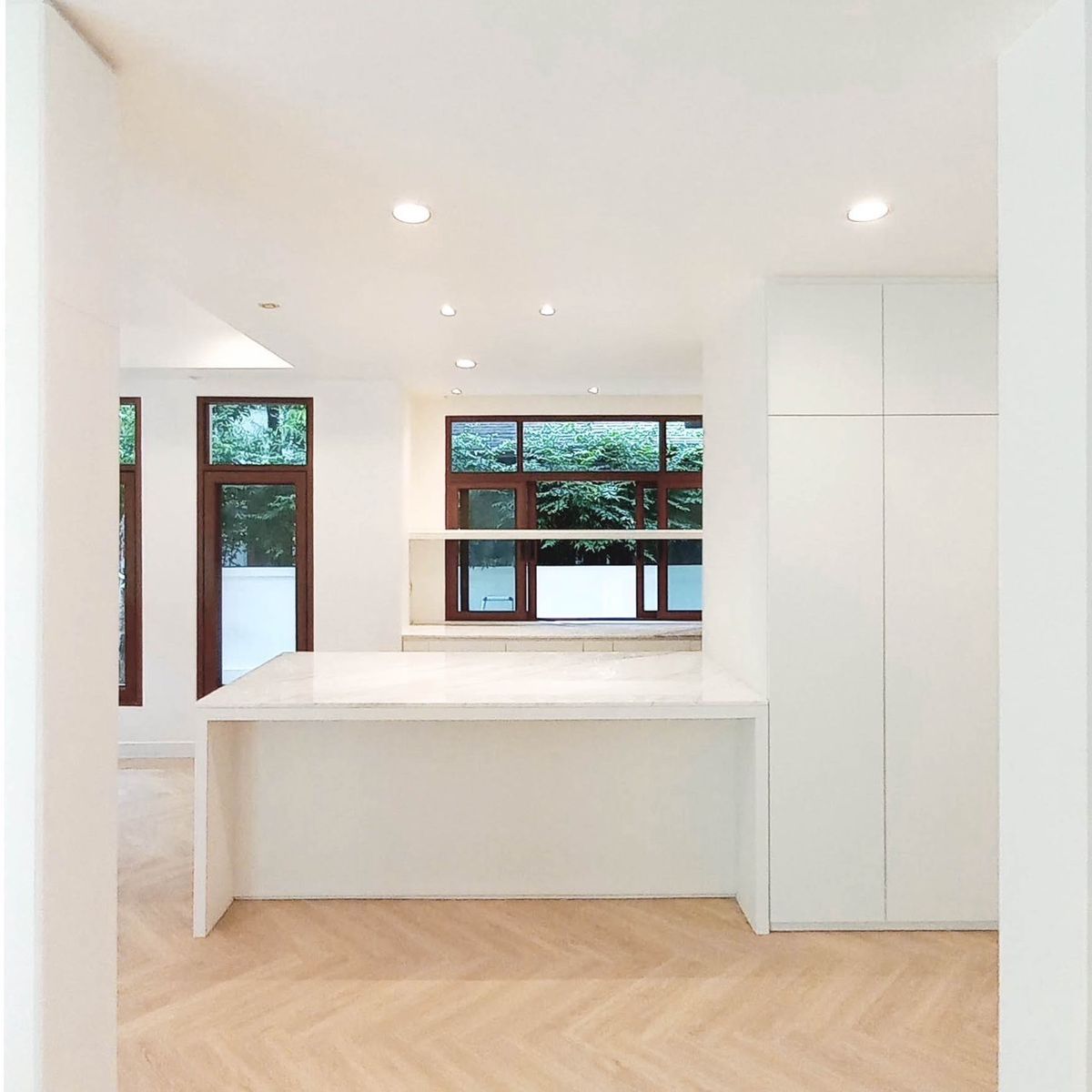 ให้เช่าบ้านเลียบทางด่วนรามอินทรา : 🏡 ให้เช่าบ้านเดี่ยวหรู Sirithawara Village รามอินทรา – รีโนเวทใหม่ทั้งหลัง ใกล้ Crystal Park  ให้เช่าบ้านเดี่ยวสุดพิเศษ โครงการคุณภาพ Sirithawara Village 📍ทำเลศักยภาพใจกลางย่านรามอินทรา – ใกล้ Crystal Park และทางด่วน!