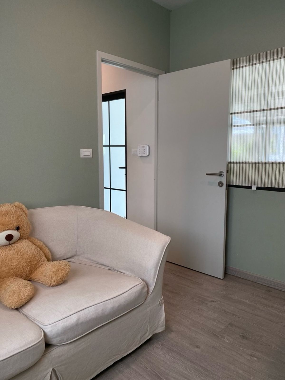 For SaleHouseLadkrabang, Suwannaphum Airport : Beautiful detached house for sale, ready to stay at the Saran Siri Ramkhamhaeng project, good condition, perfect function With a private office Suitable for modern families ✨