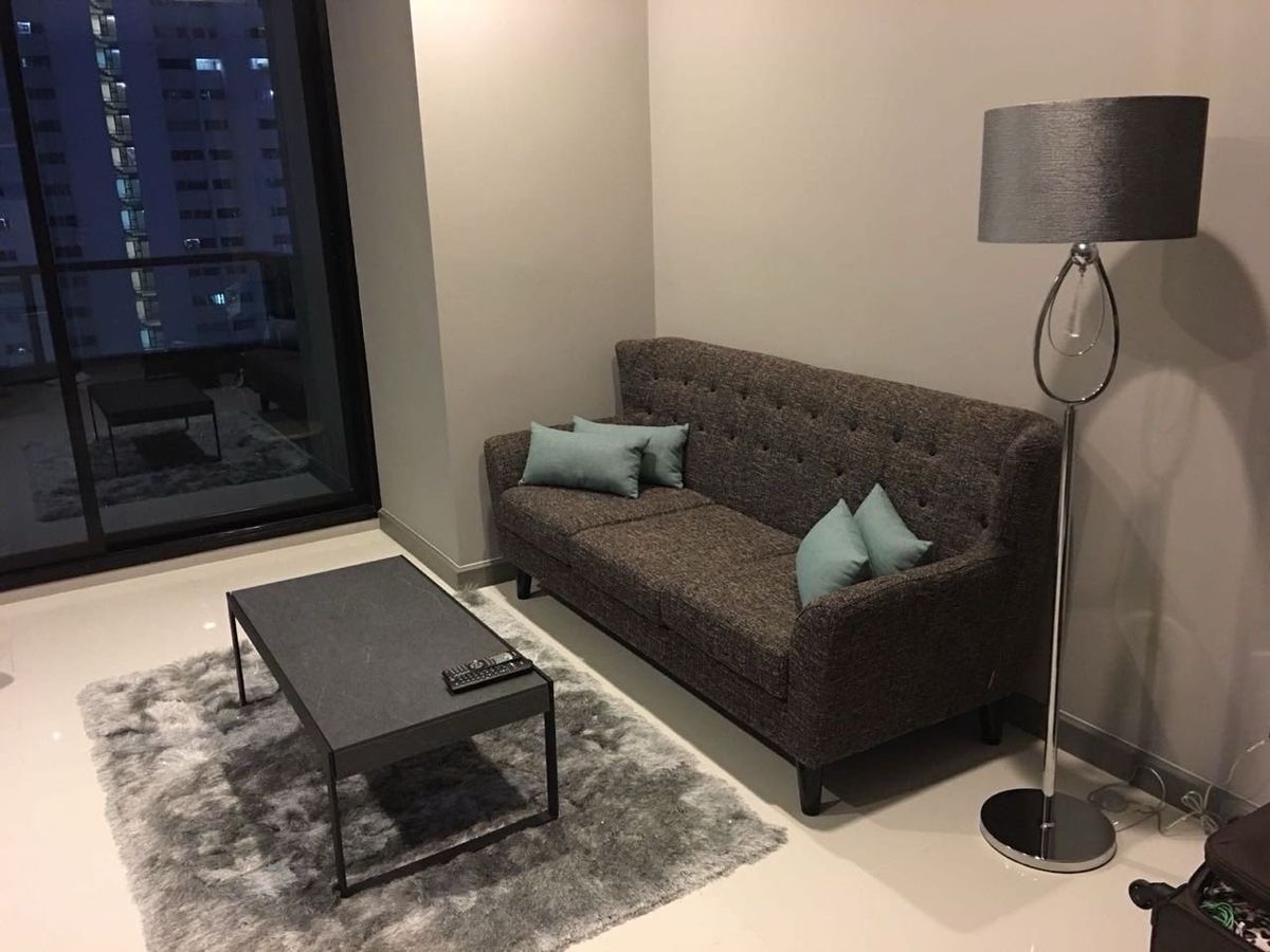 For RentCondoSilom, Saladaeng, Bangrak : One-bedroom suite at M Silom near BTS Chong Nonsi
