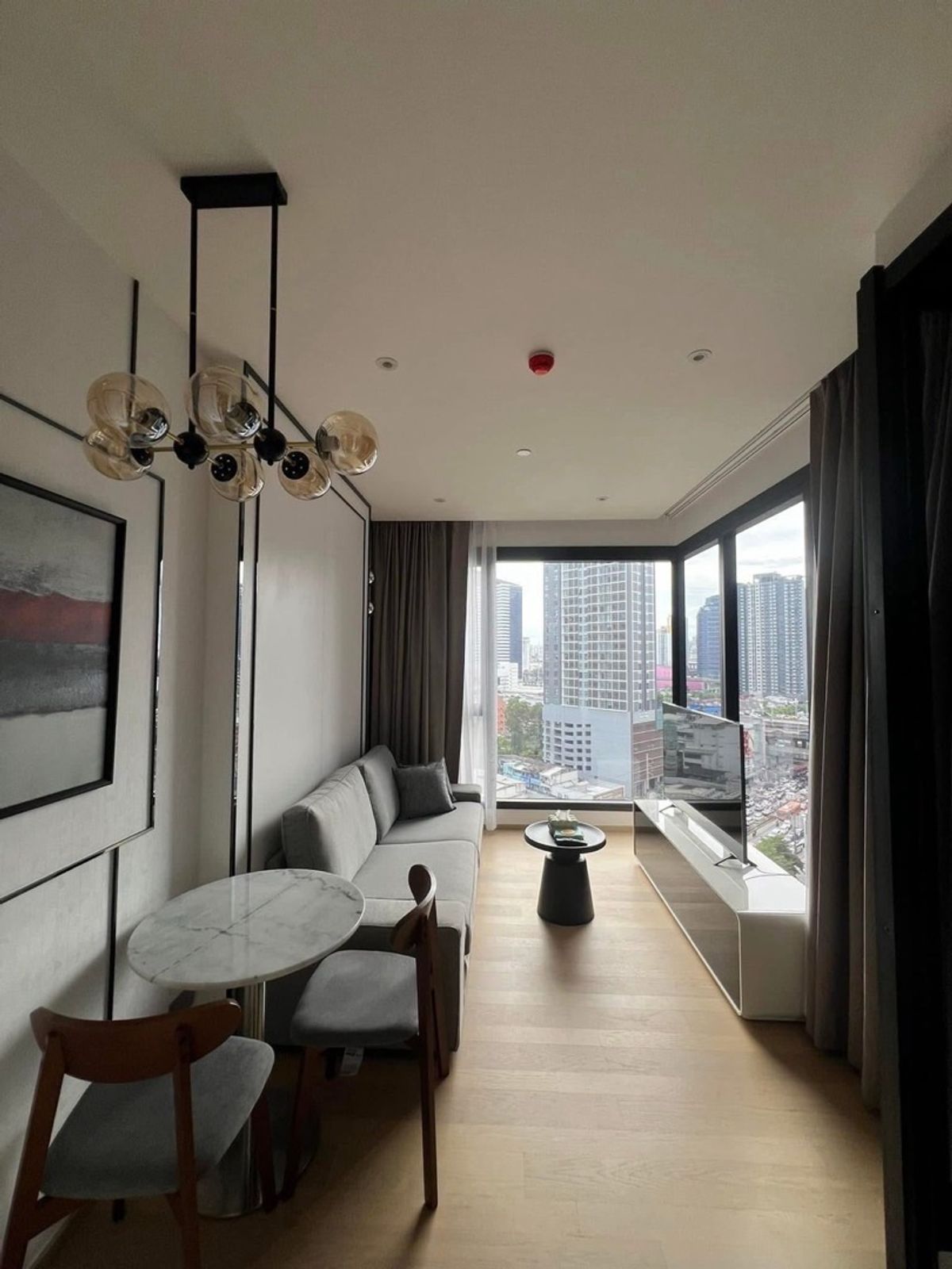 ให้เช่าคอนโดพระราม 9 เพชรบุรีตัดใหม่ RCA : 🔥Rent 1BR🔥Ashton Asoke-Rama9🔥33,500/month🔥35sqm 