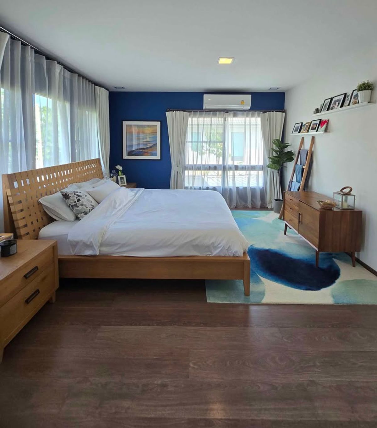 For RentHouseBangna, Bearing, Lasalle : K-6429 Urgent rent! Detached house, Manthana Bangna, Km. 7, ready to live with a Jacuzzi. Near Mega Bangna