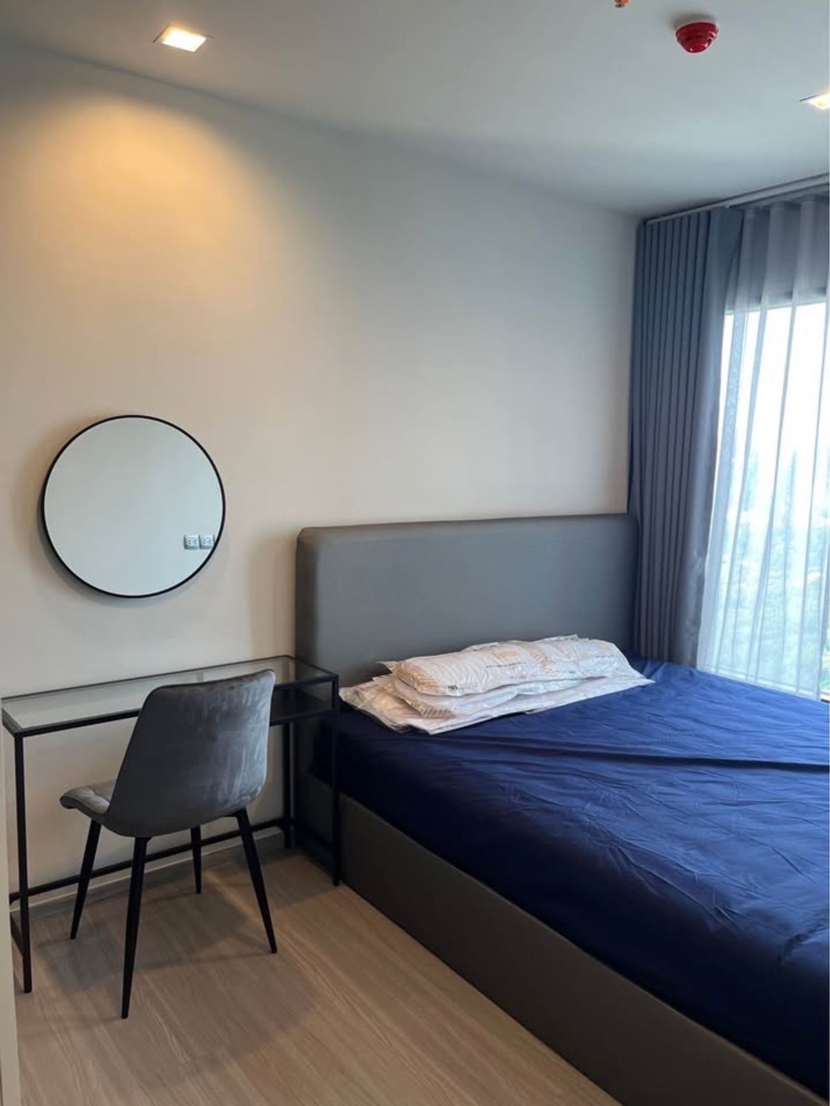 ให้เช่าคอนโดพระราม 9 เพชรบุรีตัดใหม่ RCA : (P0049) For Rent ✨ Life Asoke Hype 🏢 23,000 Bath/month
