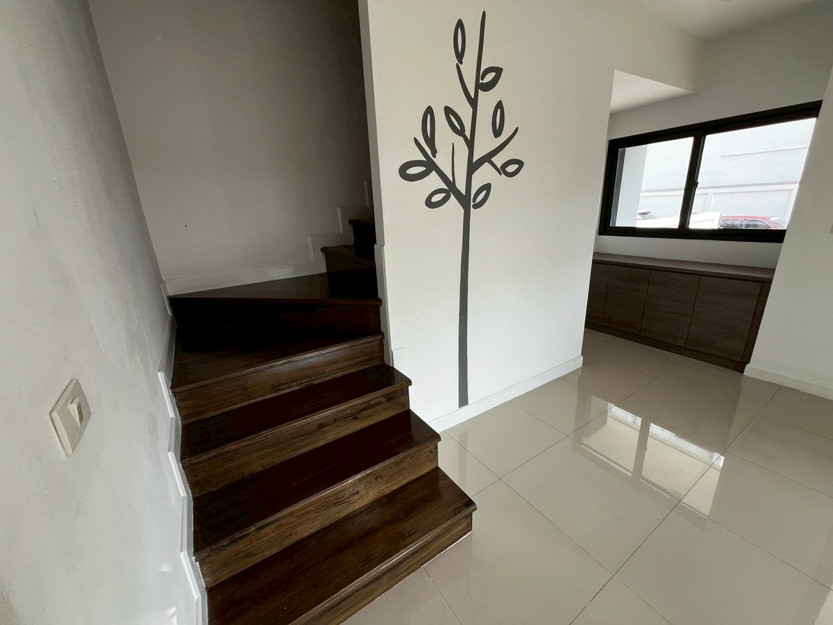 For RentHouseNonthaburi, Bang Yai, Bangbuathong : house can make office and company registration with 9-meter frontage, located on Ratchaphruek Road. 5 bedrooms