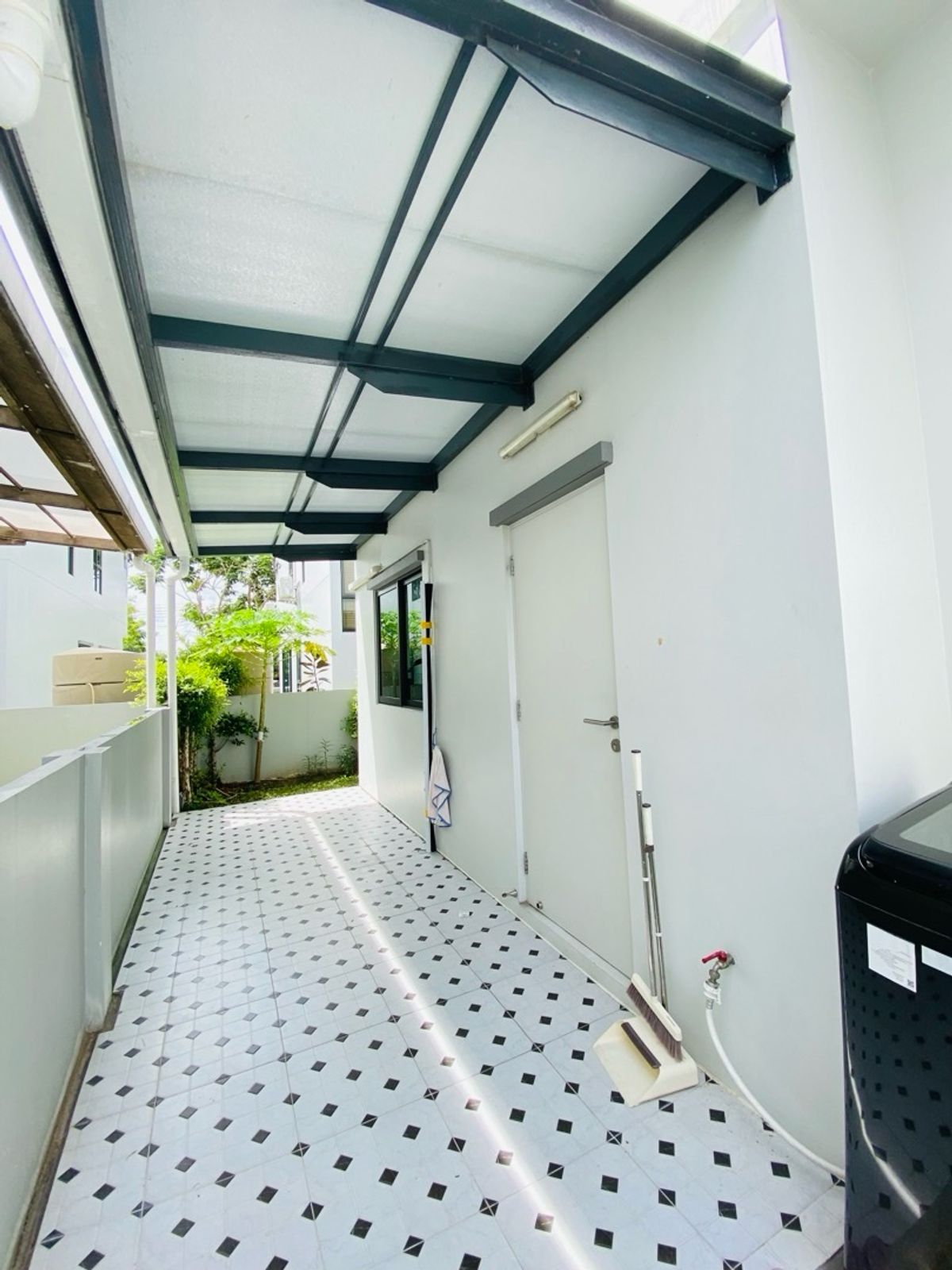 For SaleHouseLadkrabang, Suwannaphum Airport : Beautiful detached house for sale, ready to stay at the Saran Siri Ramkhamhaeng project, good condition, perfect function With a private office Suitable for modern families ✨