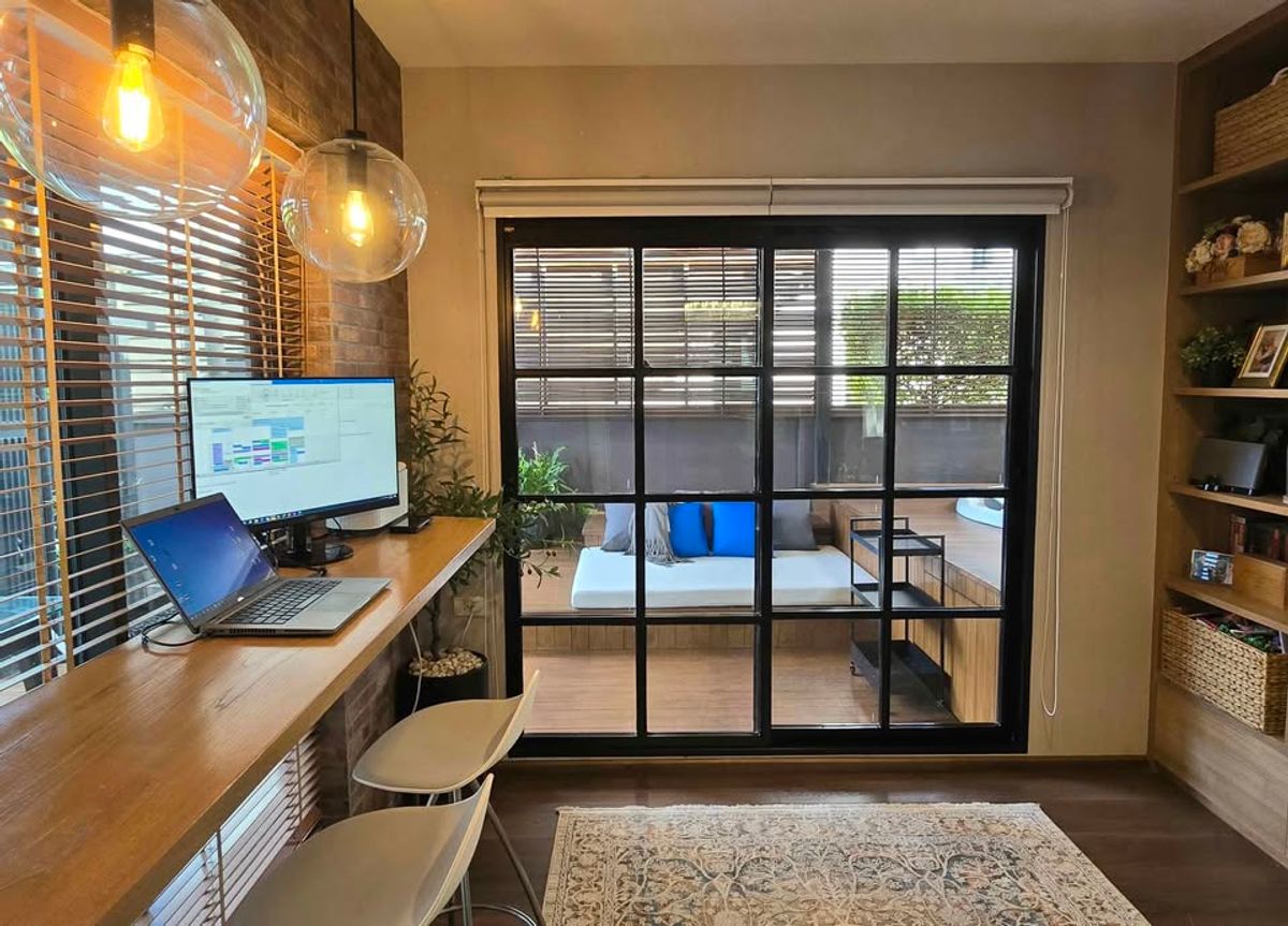 For RentHouseBangna, Bearing, Lasalle : K-6429 Urgent rent! Detached house, Manthana Bangna, Km. 7, ready to live with a Jacuzzi. Near Mega Bangna