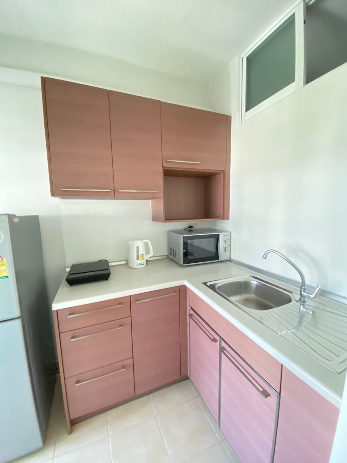 ให้เช่าคอนโดพระราม 9 เพชรบุรีตัดใหม่ RCA :  🏡 ให้เช่า I-biza Residence คอนโดหรูใจกลาง RCA — อยู่เองก็สบาย ใกล้ MRT 🚇