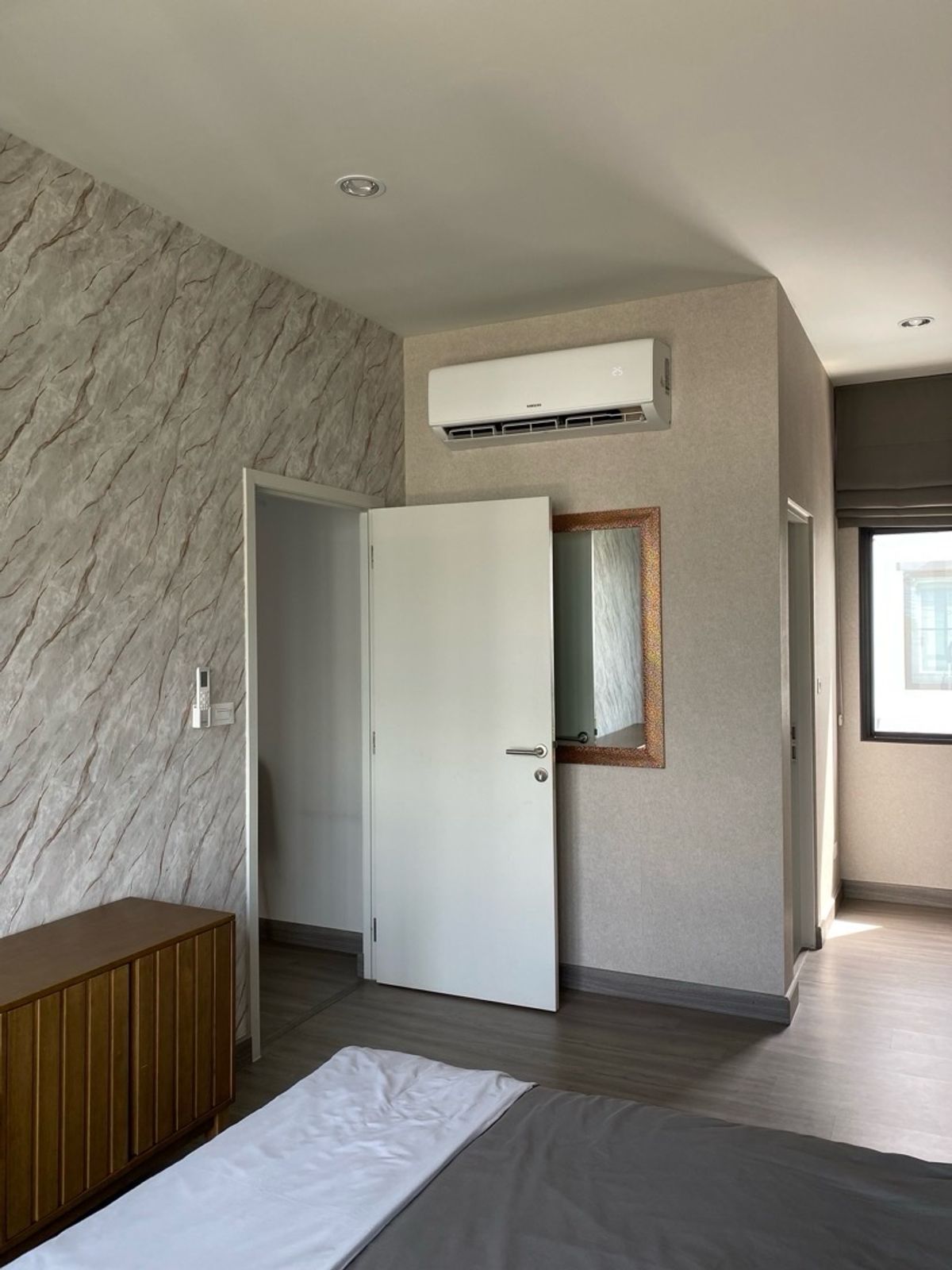 For SaleHouseLadkrabang, Suwannaphum Airport : Beautiful detached house for sale, ready to stay at the Saran Siri Ramkhamhaeng project, good condition, perfect function With a private office Suitable for modern families ✨