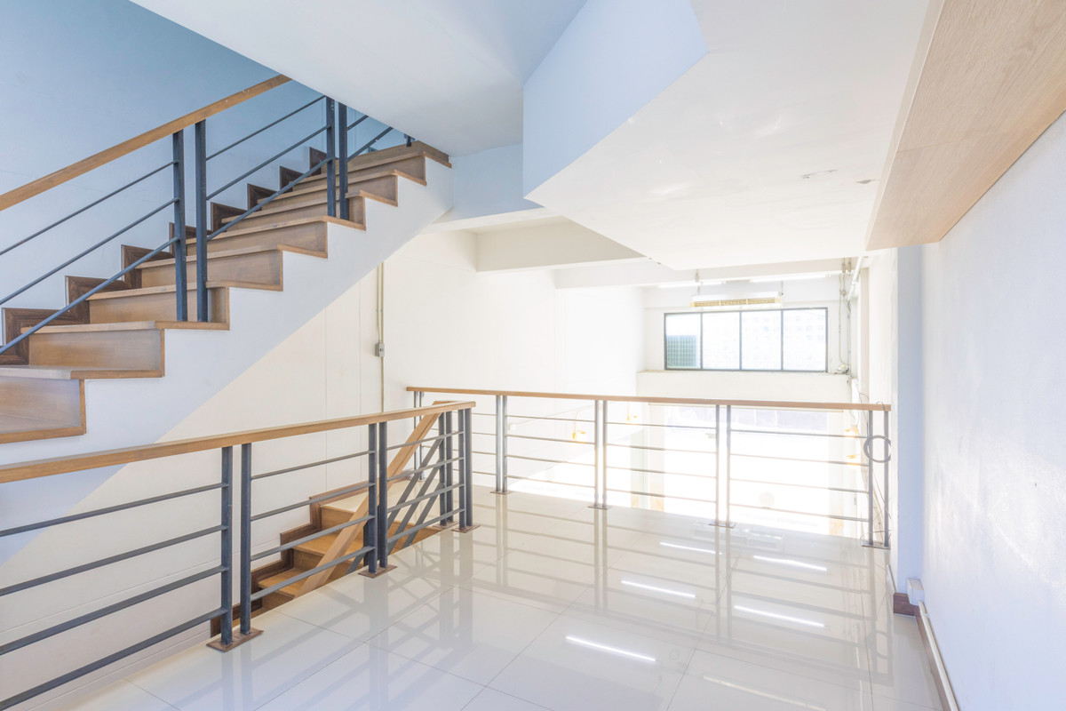 ขายอาคารพาณิชย์เชียงใหม่ : 📣 (ขาย) อาคารพาณิชย์ 3ชั้นครึ่ง ติดโรงเรียนมงฟอร์ต วิทยาลัย 🏢 *(มีที่จอดรถ)*