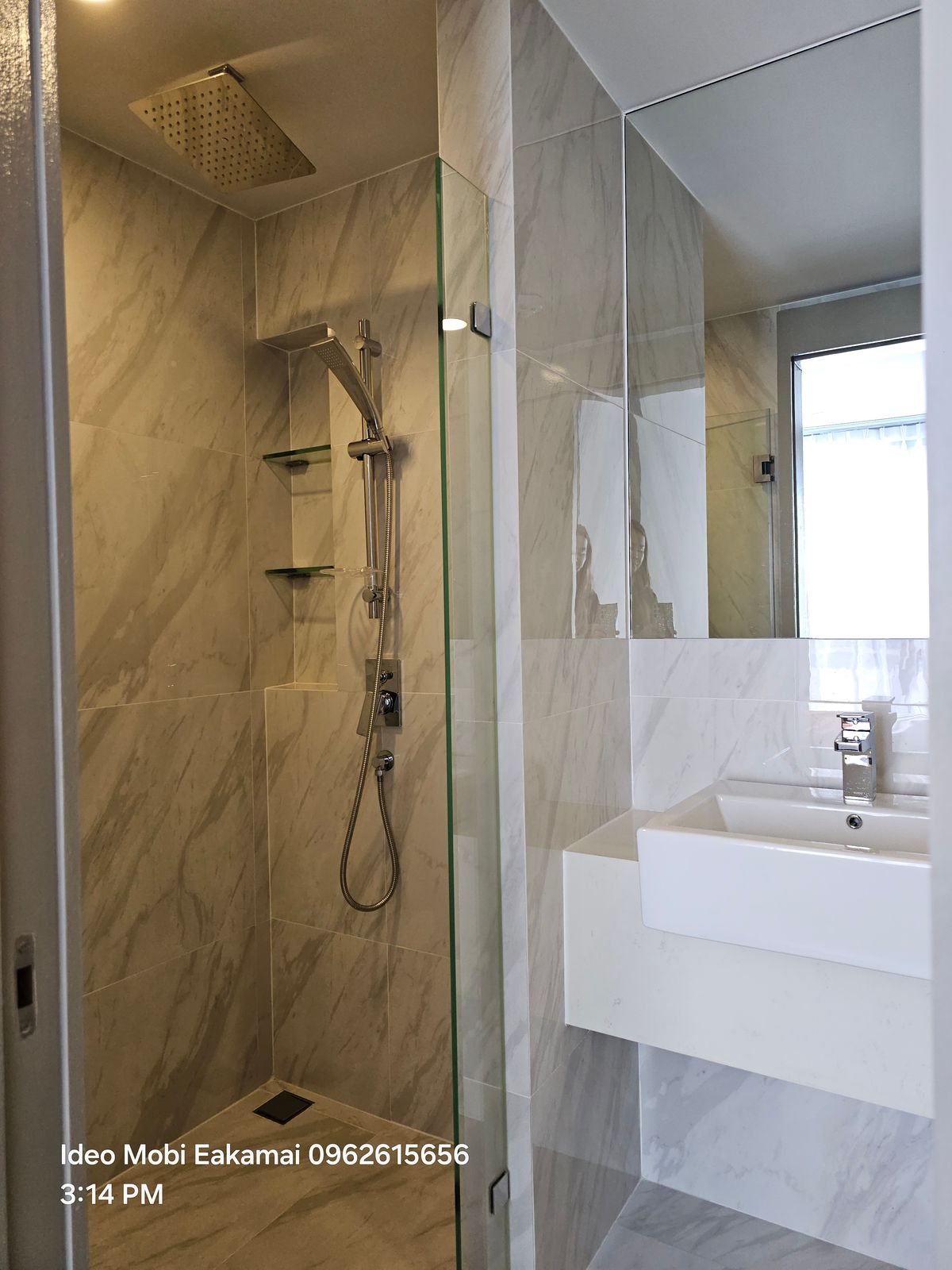 For RentCondoSukhumvit, Asoke, Thonglor : Ideo Mobi Sukhumbit 40 for RENT 1 bed 1 bath 35 Sq,m Rental price 24,000 Baht call Nong 096-2615656 Ready to touring everyday  ไอดีโอ้ โมบิ สุขุมวิท 40 1นอน 1น้ำ พื้นที่ 35 ตรม ให้เช่า 24,000 บาท  สนใจโทร น้อง 096-2615656 พร้อมให้นัดหมายเข้าชมทุกวัน   Loc