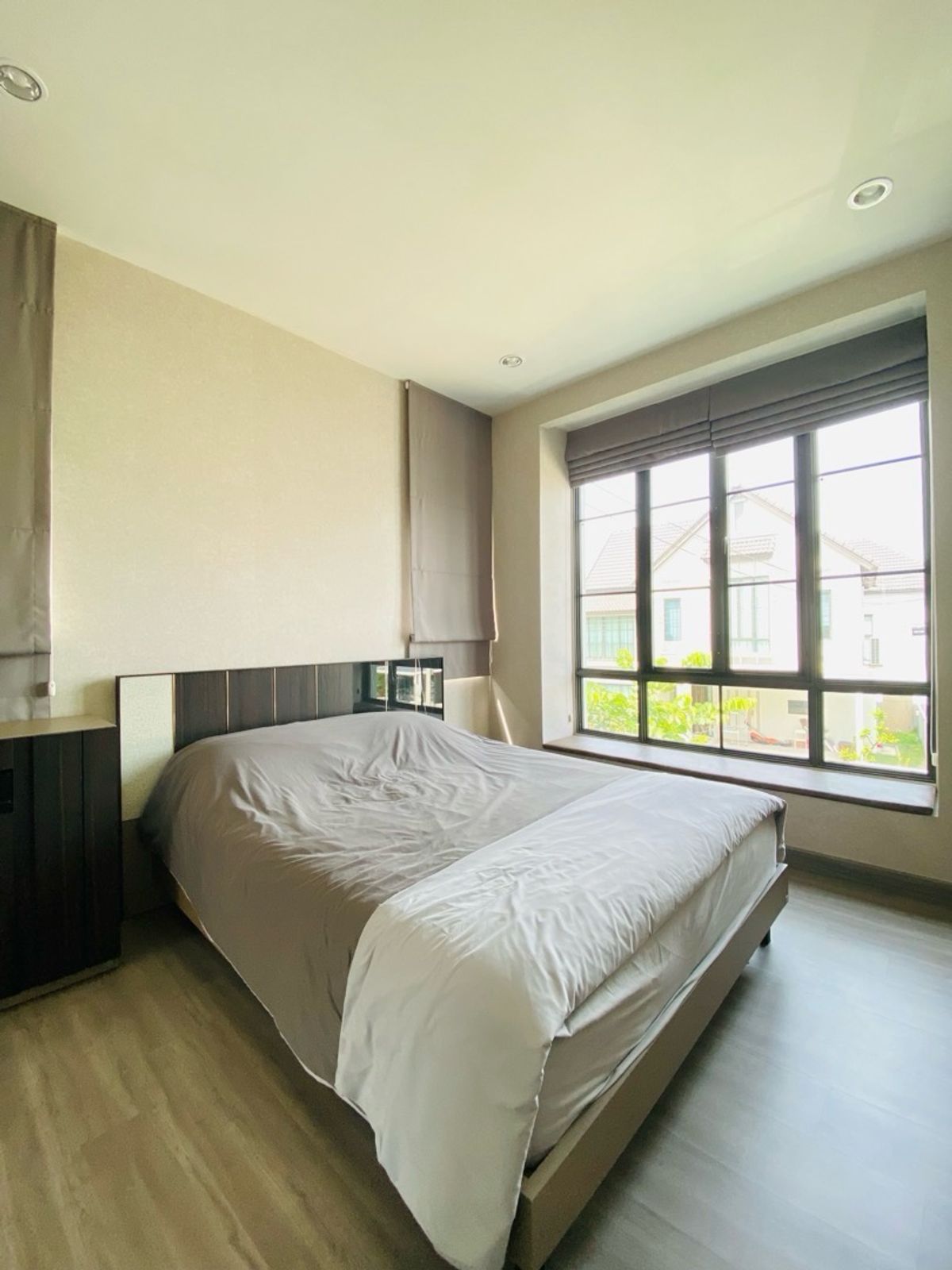 For SaleHouseLadkrabang, Suwannaphum Airport : Beautiful detached house for sale, ready to stay at the Saran Siri Ramkhamhaeng project, good condition, perfect function With a private office Suitable for modern families ✨