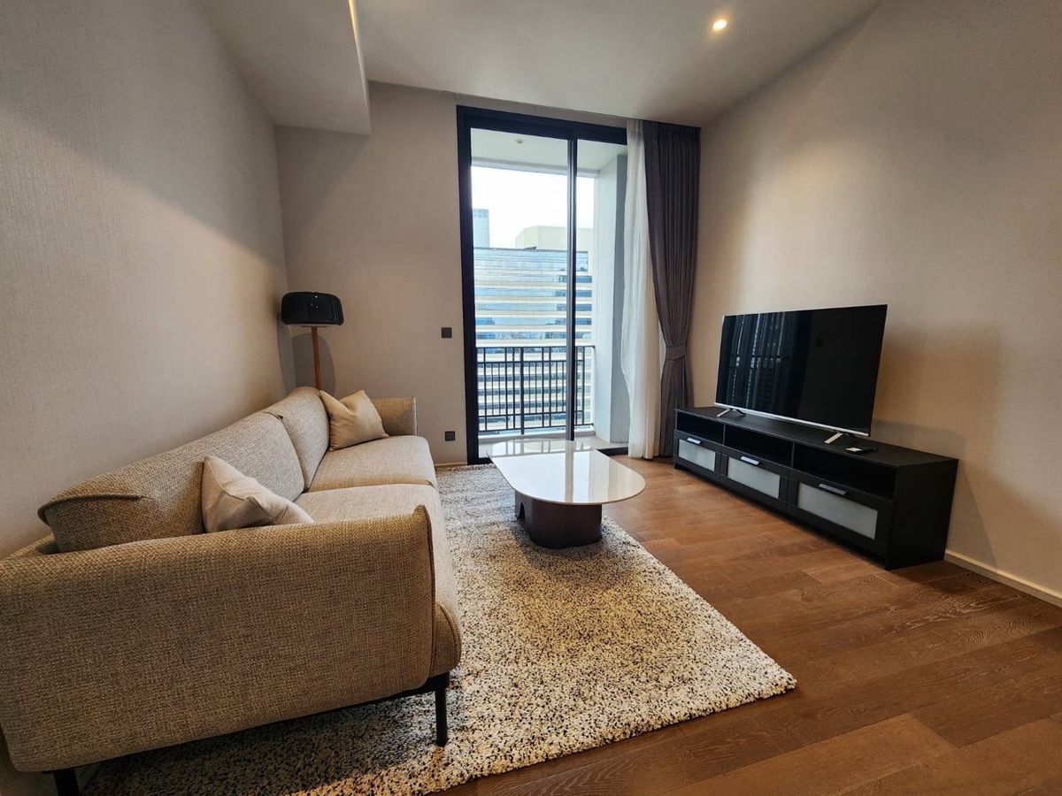ให้เช่าคอนโดวิทยุ ชิดลม หลังสวน : For Rent Muniq Langsuan Pet Friendly condo 