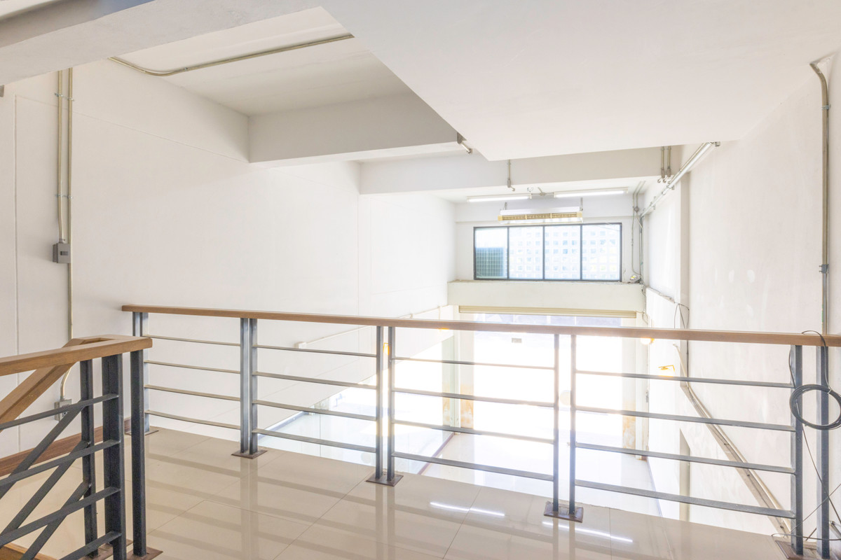 ขายอาคารพาณิชย์เชียงใหม่ : 📣 (ขาย) อาคารพาณิชย์ 3ชั้นครึ่ง ติดโรงเรียนมงฟอร์ต วิทยาลัย 🏢 *(มีที่จอดรถ)*