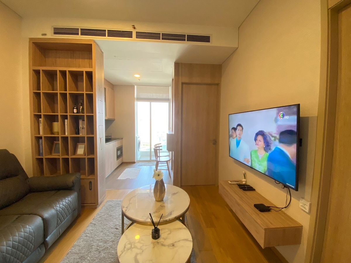 For SaleCondoSukhumvit, Asoke, Thonglor : 🏙️ Luxury condo in the heart of Ekkamai ✨ WYNDHAM Garden Sukhumvit 42, a 5 -star hotel style - staying in good health Investment has good returns.