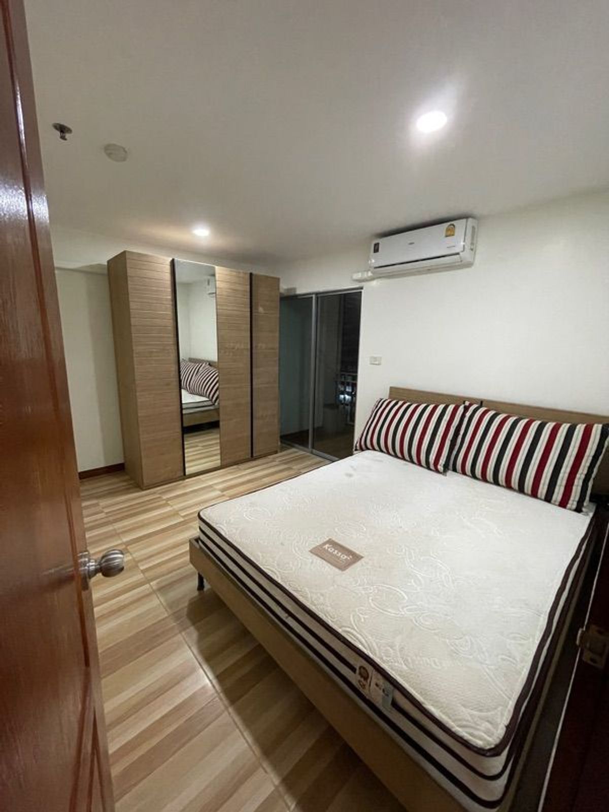 ให้เช่าคอนโดบางนา แบริ่ง ลาซาล : ให้เช่า Regent Home 7/1 อาคาร B ชั้น 3