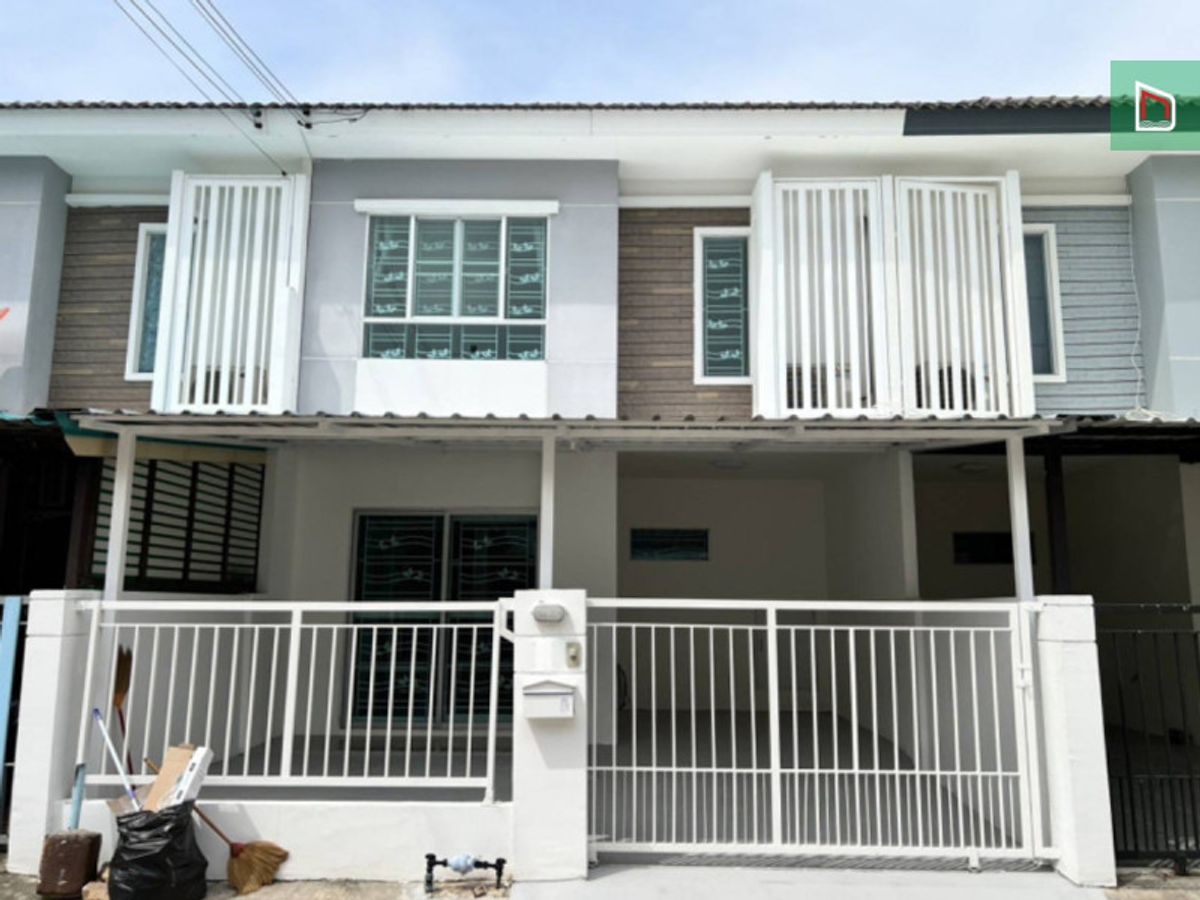 ขายทาวน์โฮมศรีราชา แหลมฉบัง บ้านบึง : ขายทาวน์เฮาส์ พฤกษา วิลล์ 74 บางพระ-ศรีราชา 3 นอน 2 น้ำ 18 ตร.ว. เงียบสงบ ต่อเติมที่จอดรถ 1.69 ล้านบาท 