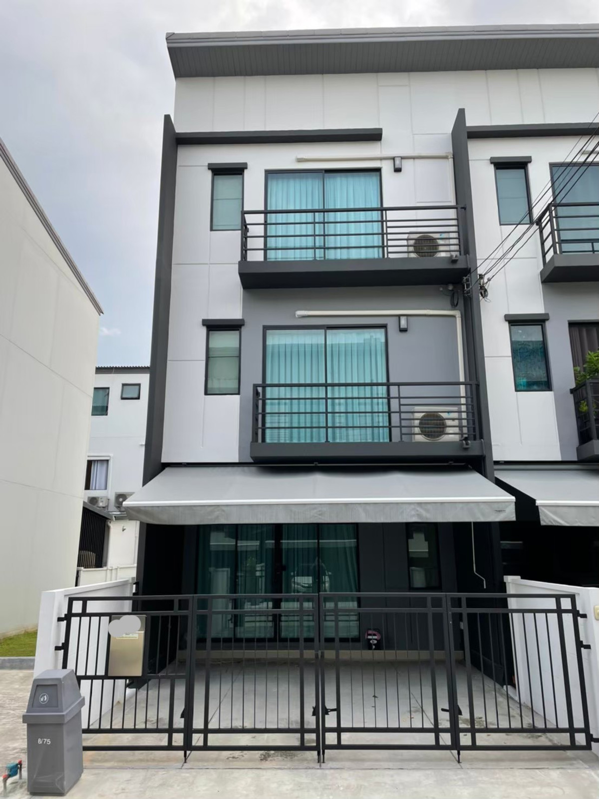 ให้เช่าทาวน์โฮมพระราม 5 ราชพฤกษ์ บางกรวย : ทาวน์โฮมพร้อมสวน และวิวสุดสวย หลังมุม ทำออฟิศ จดบริษัทได้