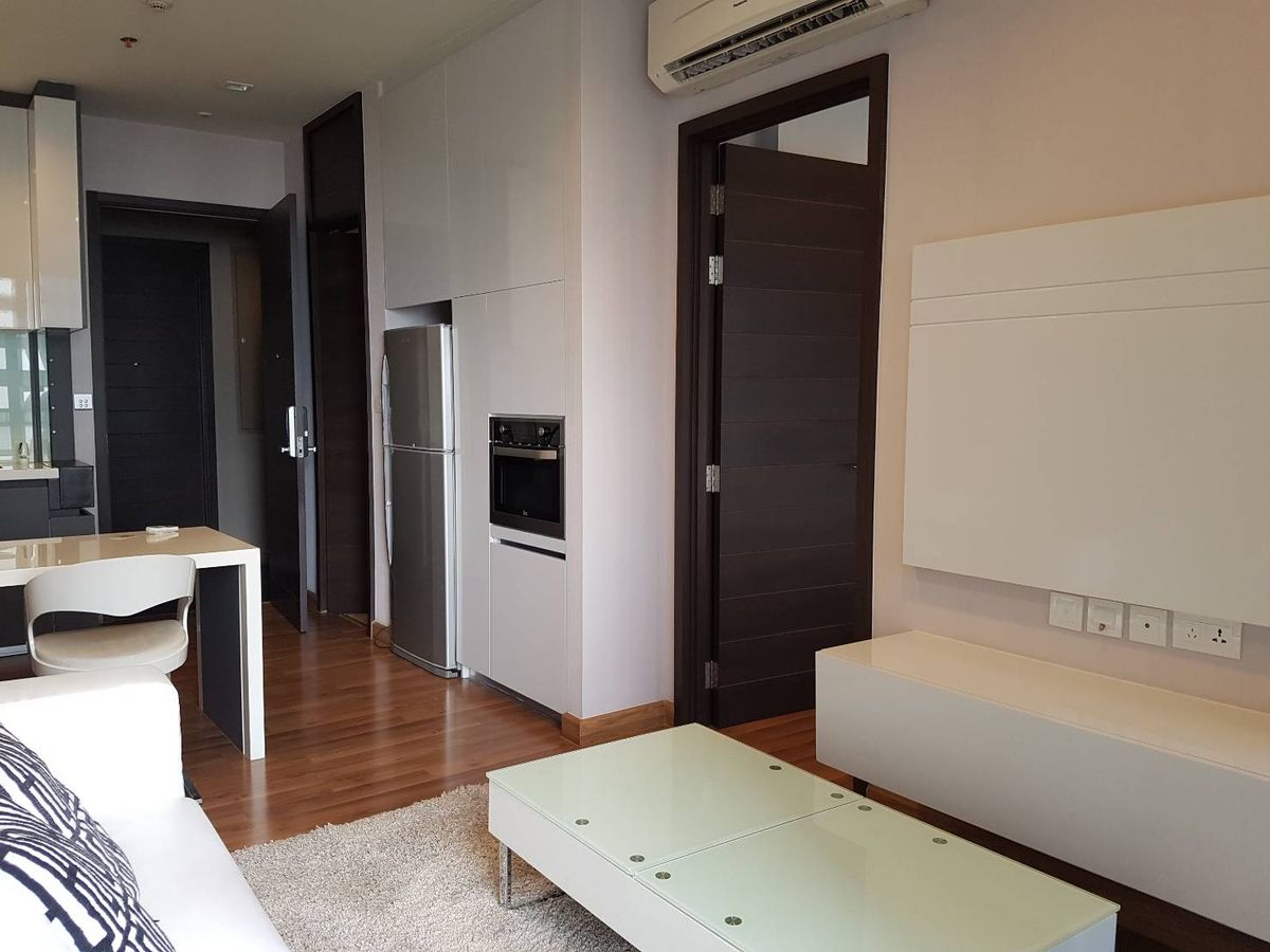 ให้เช่าคอนโดรัชดา ห้วยขวาง : 1 Bedroom nice decorate for rent at Ivy Ampio MRT Thailand Cultural Center