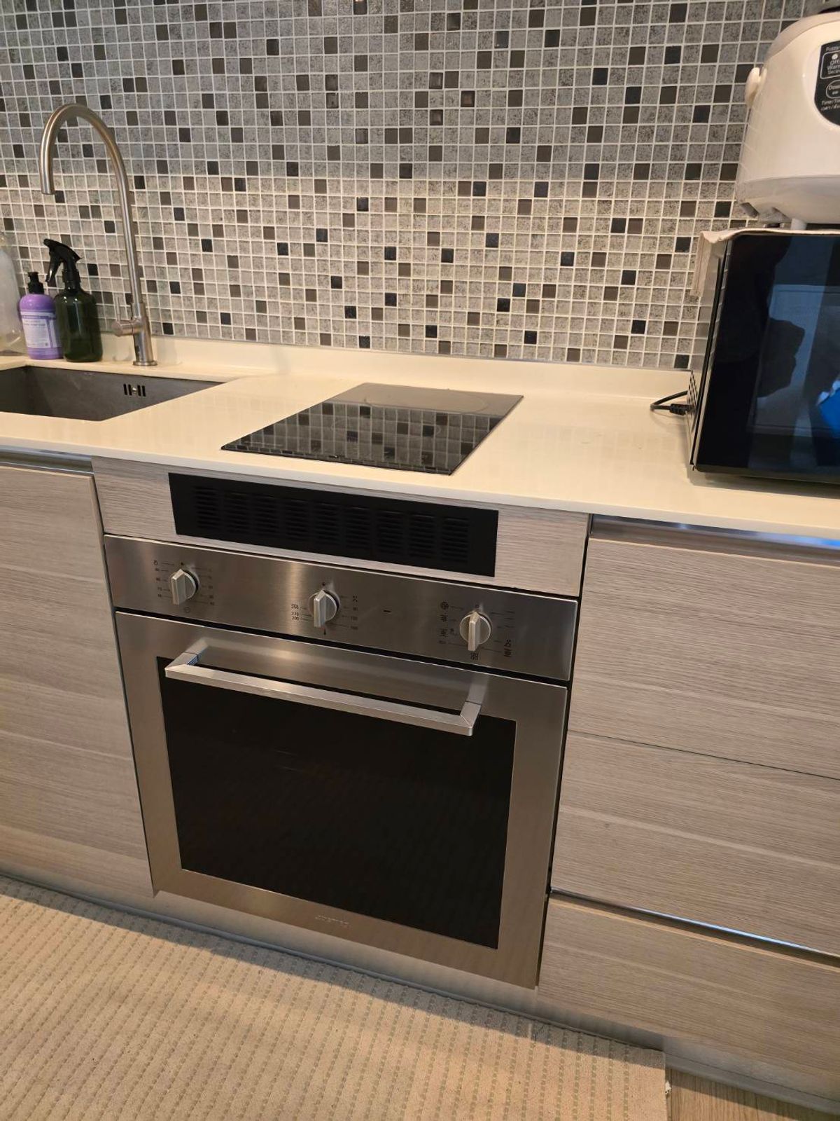 For RentCondoSukhumvit, Asoke, Thonglor : Opposite SWU 📍The Room Sukhumvit 21, big room, 51 sq.m., 30,000 baht ✨ worth the center of Asoke Condo beautiful: interested, contact 081-152-6154