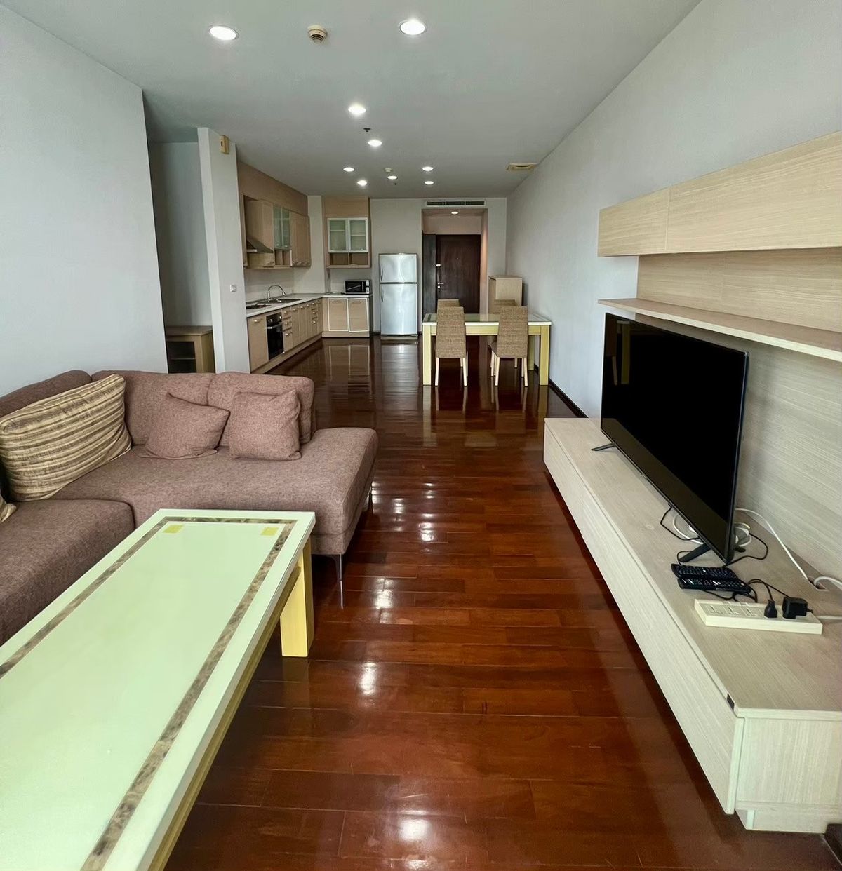 ให้เช่าคอนโดสุขุมวิท อโศก ทองหล่อ : คอนโด 2 ห้องนอน 2 ห้องน้ำ 108 ตรม ที่ Noble Ora ให้เช่า เดือนละ 50,000 บาท สุขุมวิท 55 BTS ทองหล่อ