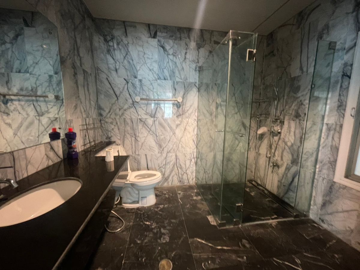 ขายบ้านนวมินทร์ รามอินทรา : ขายบ้านเดี่ยว 2 ชั้น สไตล์ modern classic หลังใหญ่ที่สุดในโครงการ