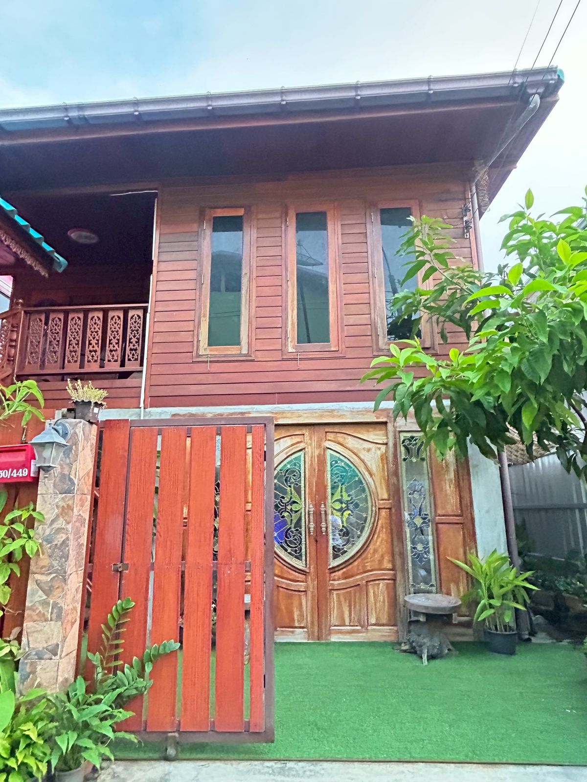 บ้านบางนา แบริ่ง ลาซาล : 🏡 บ้านไม้ทรงไทยให้เช่ารายวัน  เหมาะสำหรับการถ่ายภาพ/วิดีโอหรือเวิร์กช็อปส่วนตัว 📍 ย่านบางนา-ศรีนครินทร์ กรุงเทพมหานคร