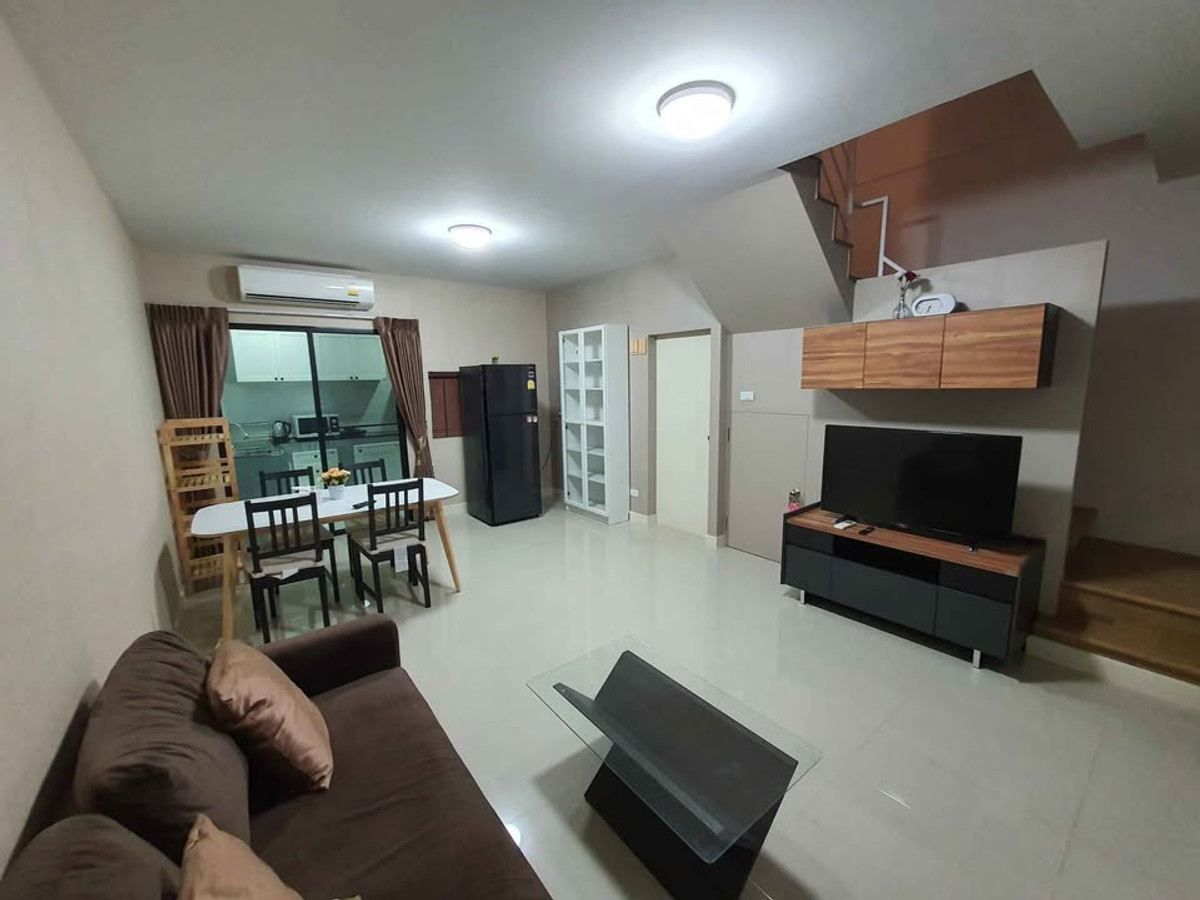 ให้เช่าทาวน์โฮมพระราม 5 ราชพฤกษ์ บางกรวย : ทาวน์โฮม ติดสะพานพระราม5 จากAP 3ชั้น 3ห้องนอน 3ห้องน้ำ เฟอร์นิเจอร์ครบ พร้อมอยู่