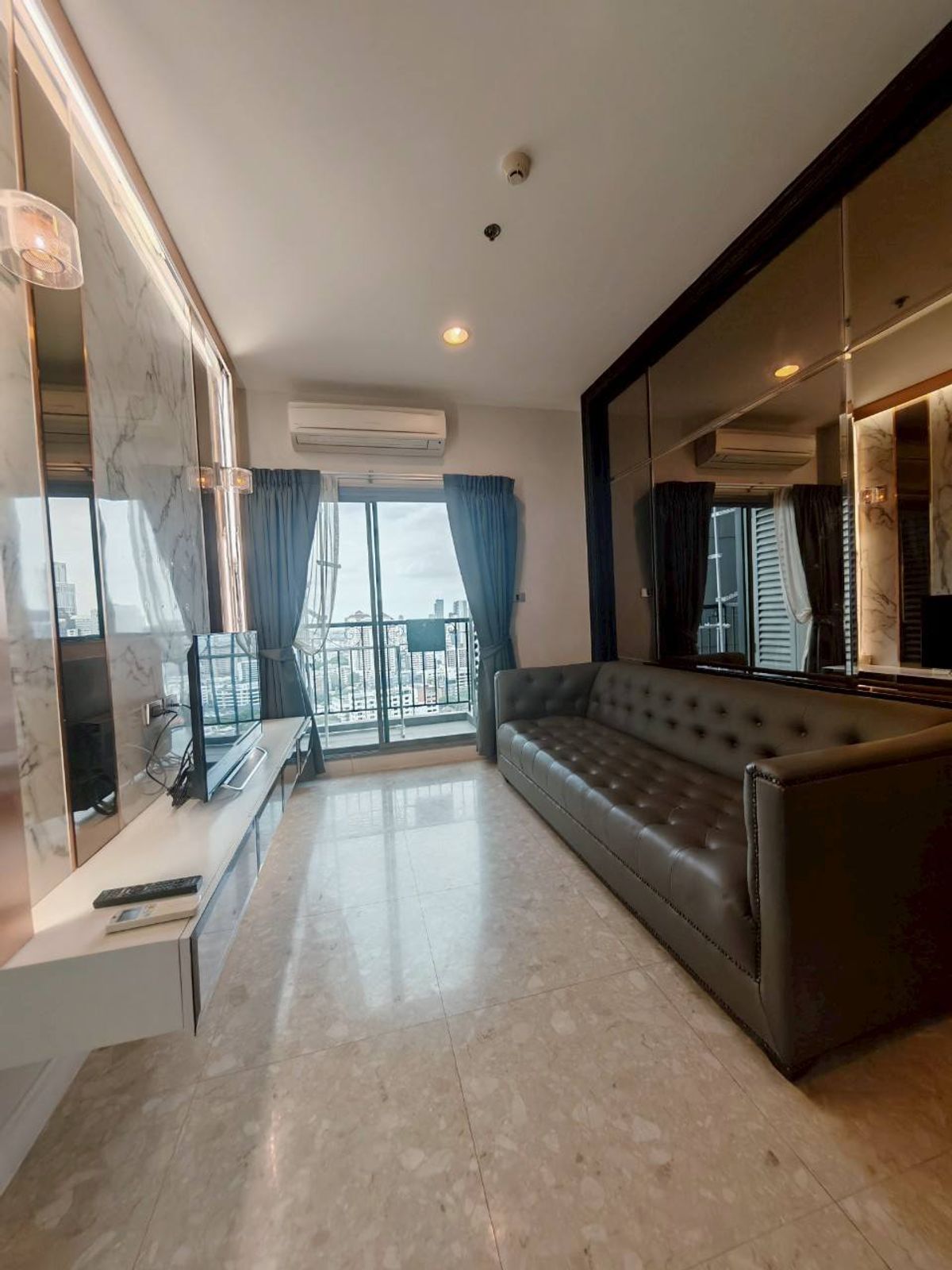 ให้เช่าคอนโดสุขุมวิท อโศก ทองหล่อ : เช่า RR066 The Crest Sukhumvit 34 ห้องสวยพร้อมอยู่ ใกล้ BTS ทองหล่อ