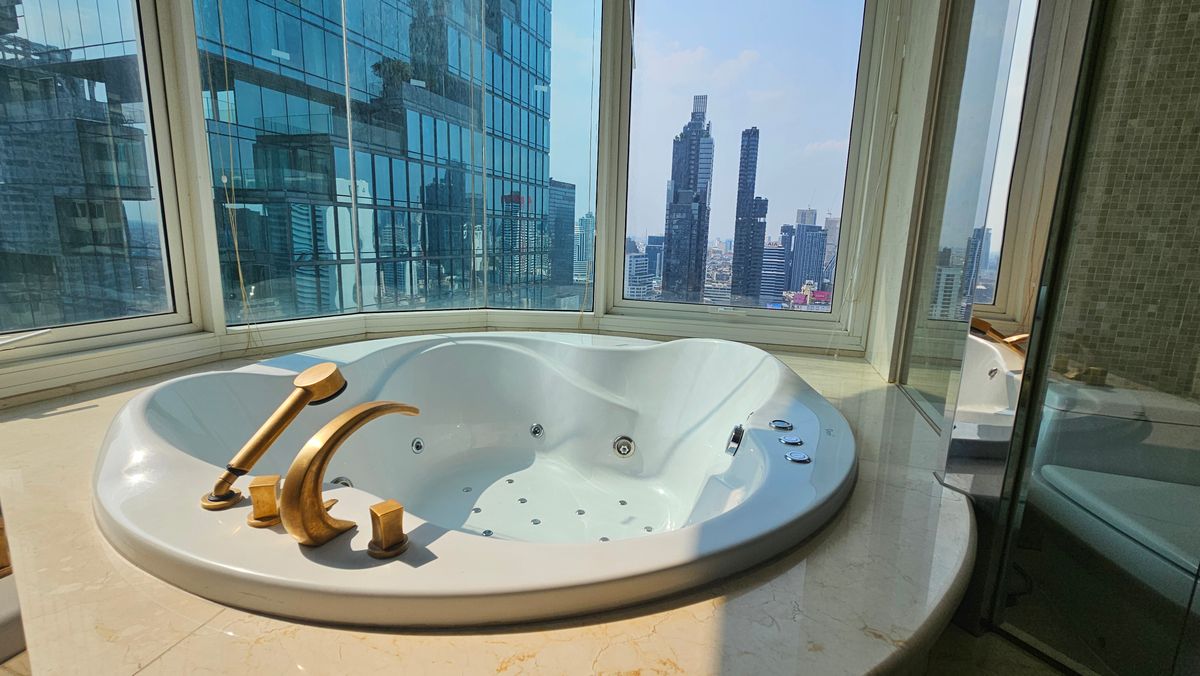 ขายคอนโดสาทร นราธิวาส : 🔥The Infinity Condominium 3 BR 250 sq.m. Best view Sale:  53.9 MB (RB935)