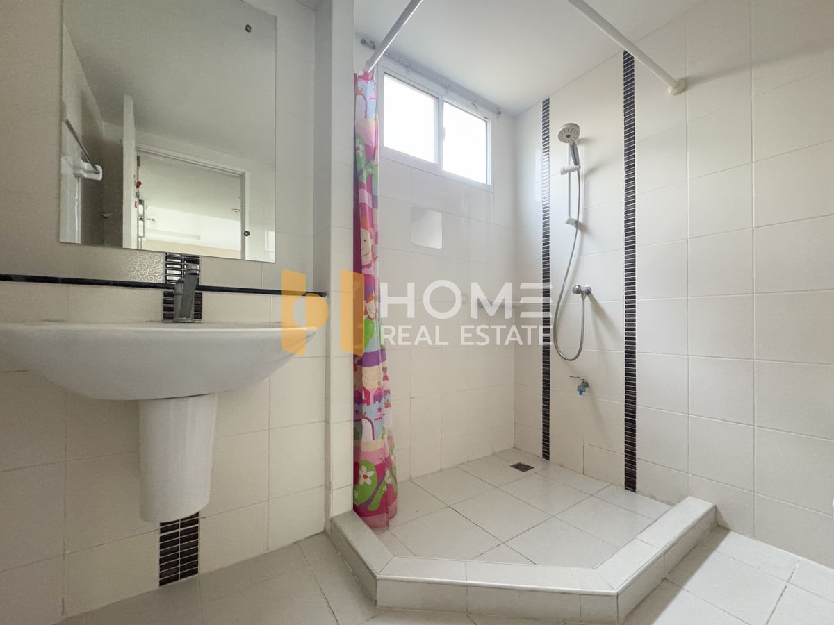 For SaleHouseLadkrabang, Suwannaphum Airport : Passorn Prestige Onnut / 3 Bedrooms (For Sale), Passorn Prestige Onnut / 3 Bedrooms (FOR SALE) FONT053