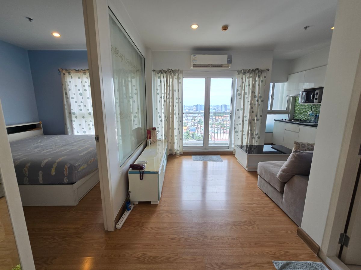 For SaleCondoThaphra, Talat Phlu, Wutthakat : The Parkland Grand Taksin Condo, 22nd Floor, Size 47.09 sqm. View pool view. Fix car park.