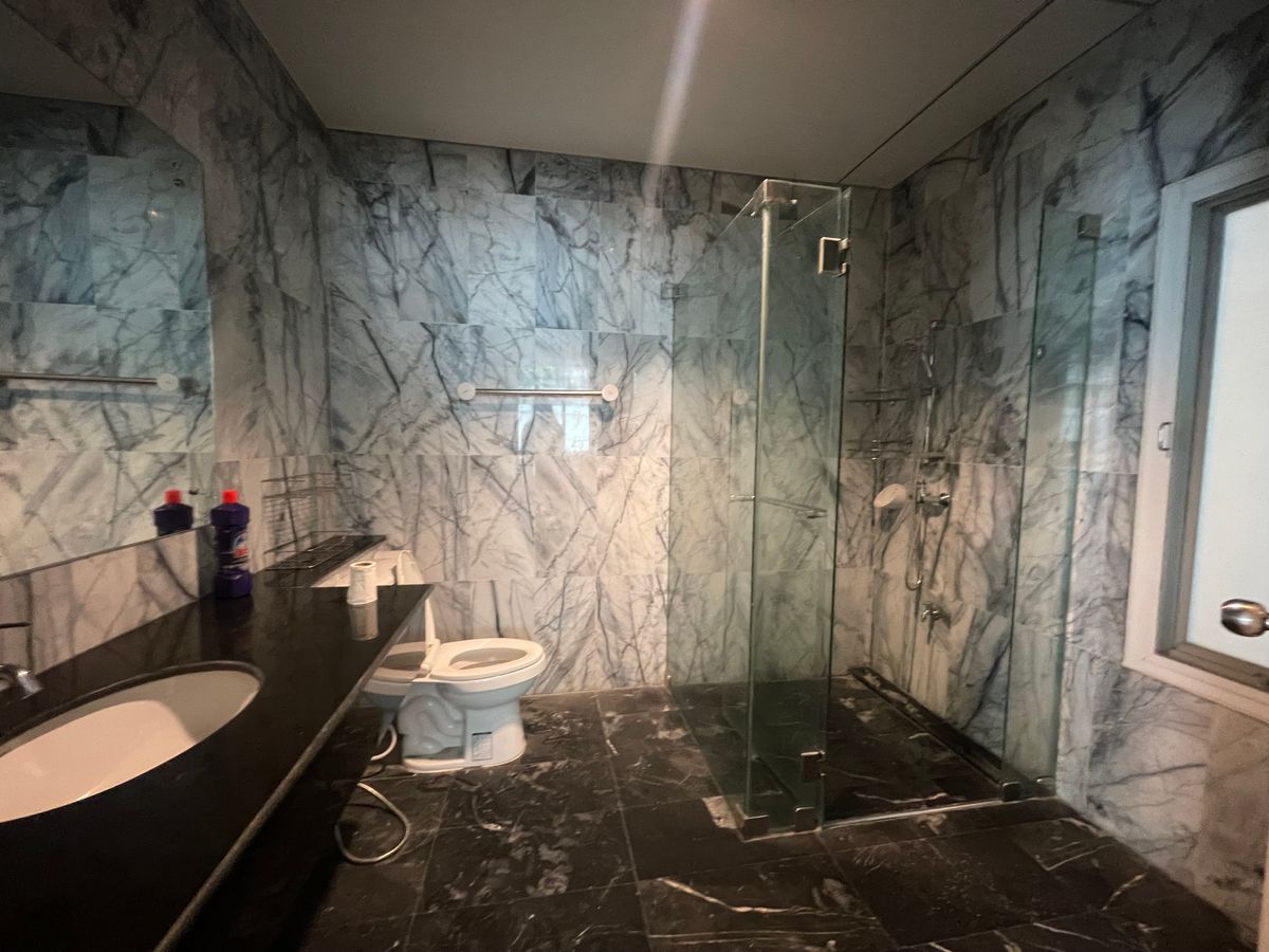 ขายบ้านนวมินทร์ รามอินทรา : ขายบ้านเดี่ยว 2 ชั้น สไตล์ modern classic หลังใหญ่ที่สุดในโครงการ