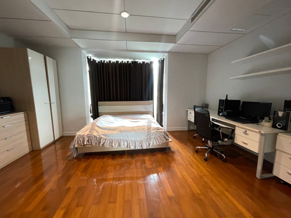 ขายบ้านนวมินทร์ รามอินทรา : ขายบ้านเดี่ยว 2 ชั้น สไตล์ modern classic หลังใหญ่ที่สุดในโครงการ