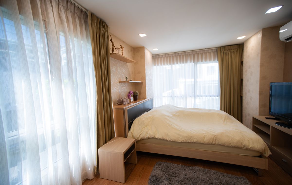 For RentCondoSukhumvit, Asoke, Thonglor : 🔥For urgent rent🔥Condo One Thonglor, newly decorated room, fully furnished, ready to move in, near BTS Phrom Phong❗