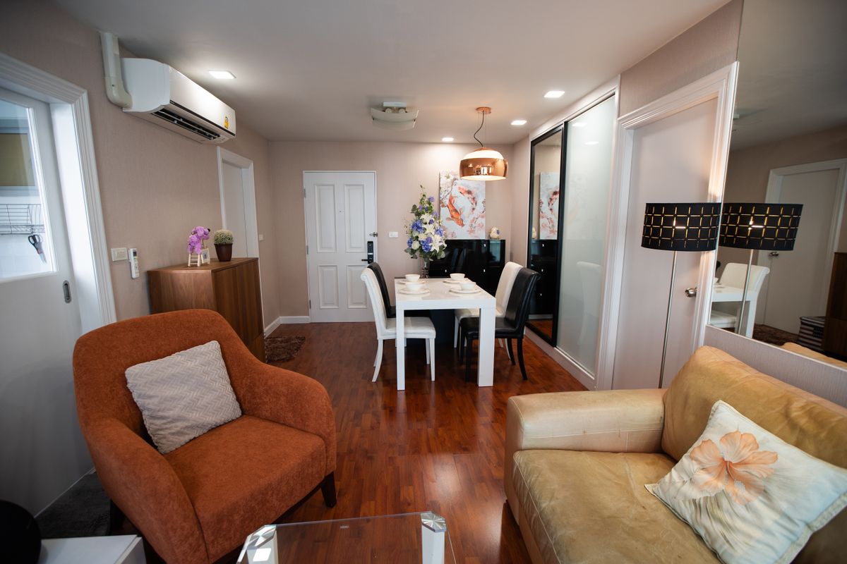 For RentCondoSukhumvit, Asoke, Thonglor : 🔥For urgent rent🔥Condo One Thonglor, newly decorated room, fully furnished, ready to move in, near BTS Phrom Phong❗