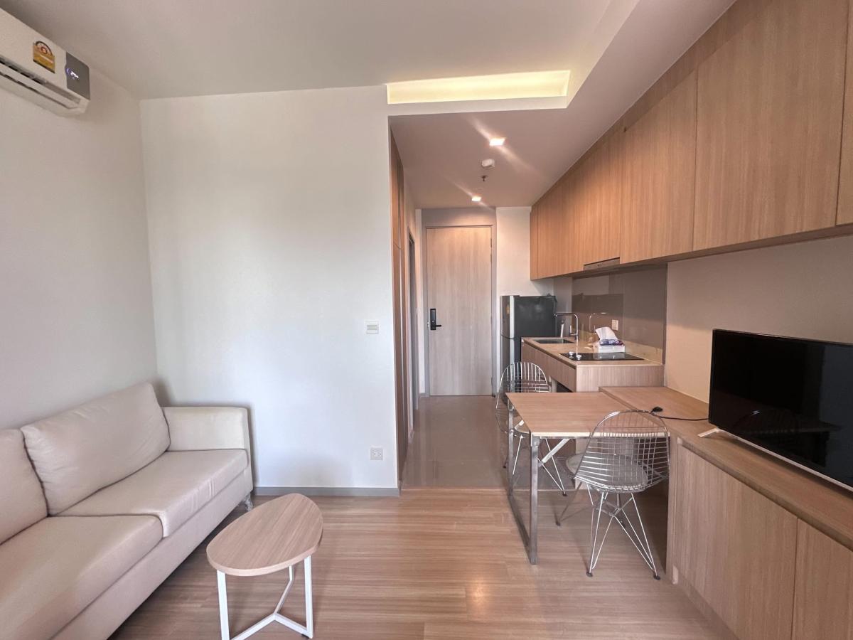 For RentCondoSapankwai,Jatujak : M Jatujak, 1 bed, 18500 per month