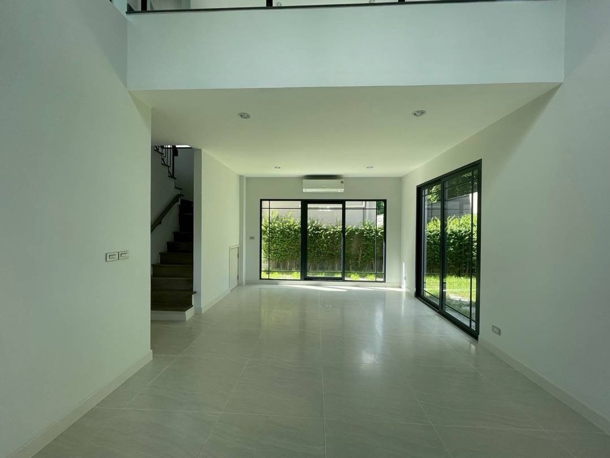 For RentTownhomeKasetsart, Ratchayothin : Rent a detached house Classheratchayothin